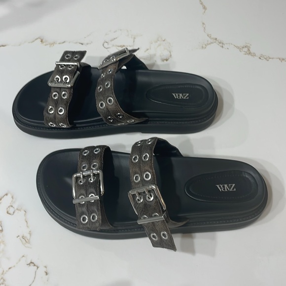 Zara Black Sandals with faux textured brown black straps with silver rivets | 42 - Picture 3 of 6